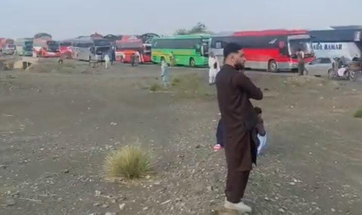 Quetta Islamabad highway blocked against killing of 7 tribesmen