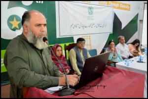 Allauddin Khilji, the Chief Aurat Foundation Balochistan addressing the awareness session 